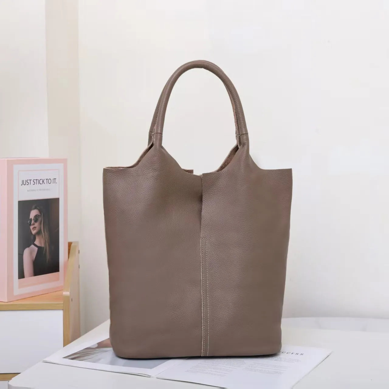 Cleo Luxe Leather Tote — Timeless Minimal Elegance