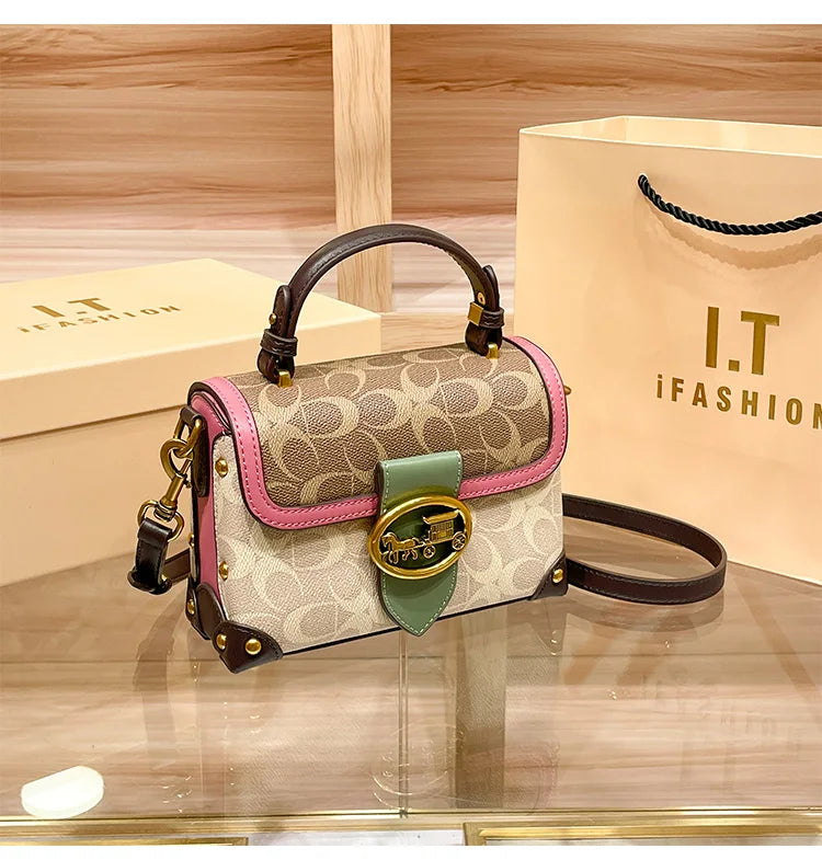 Cleo Vintage Carriage Bag — Classic Luxury, Timeless Charm