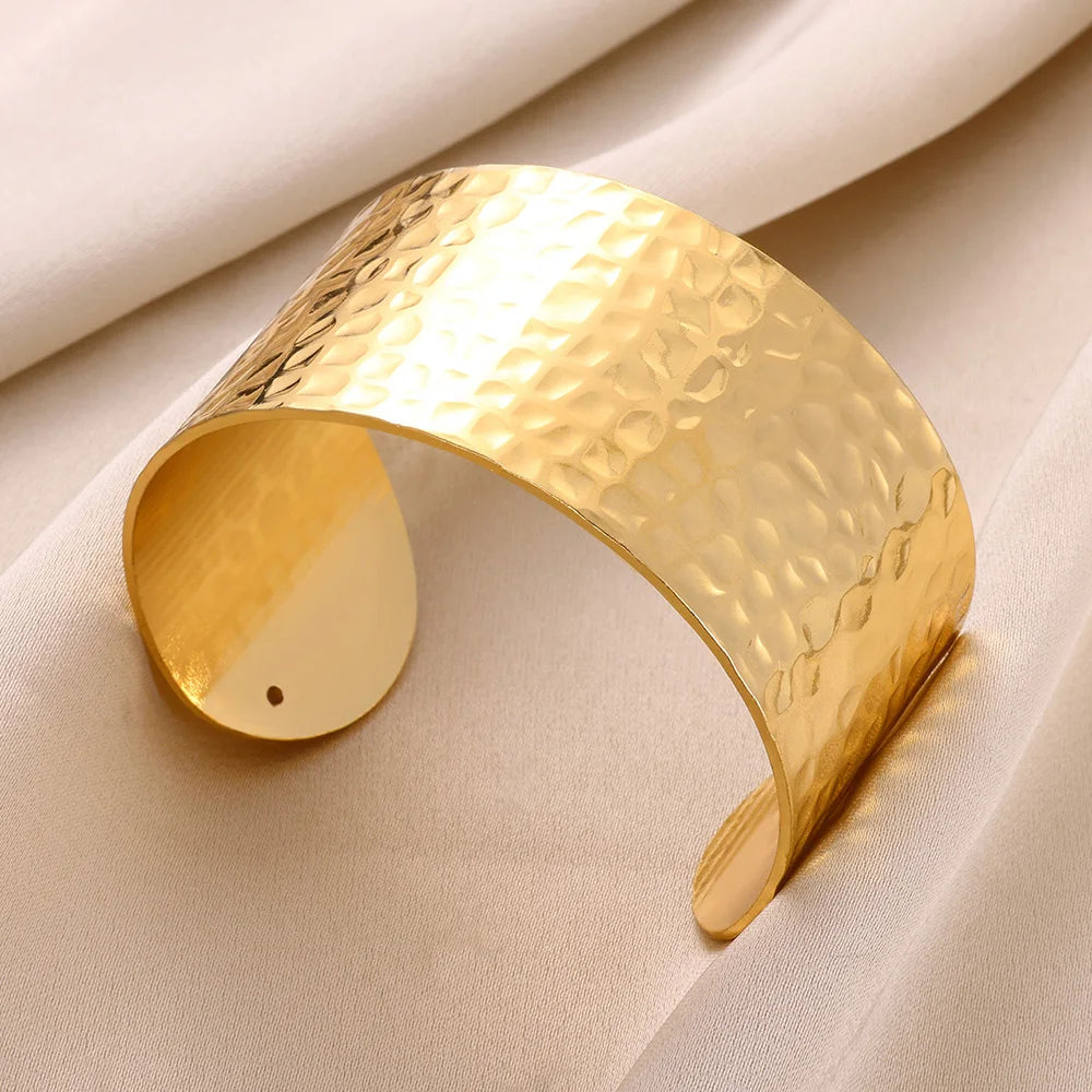 “Golden Wave Cuff Bracelet”