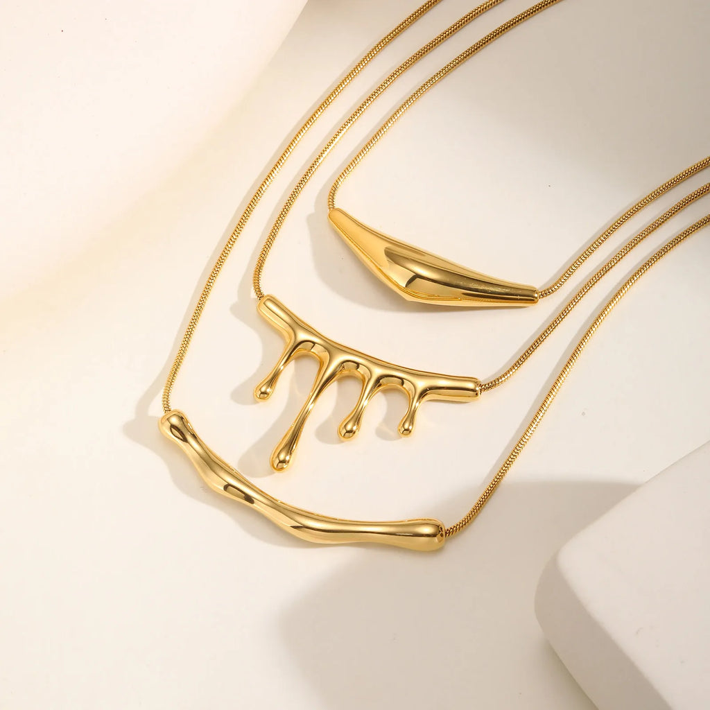 18K Gold Plated Artistic Necklace – Modern, Bold &amp; Uniquely Stylish
