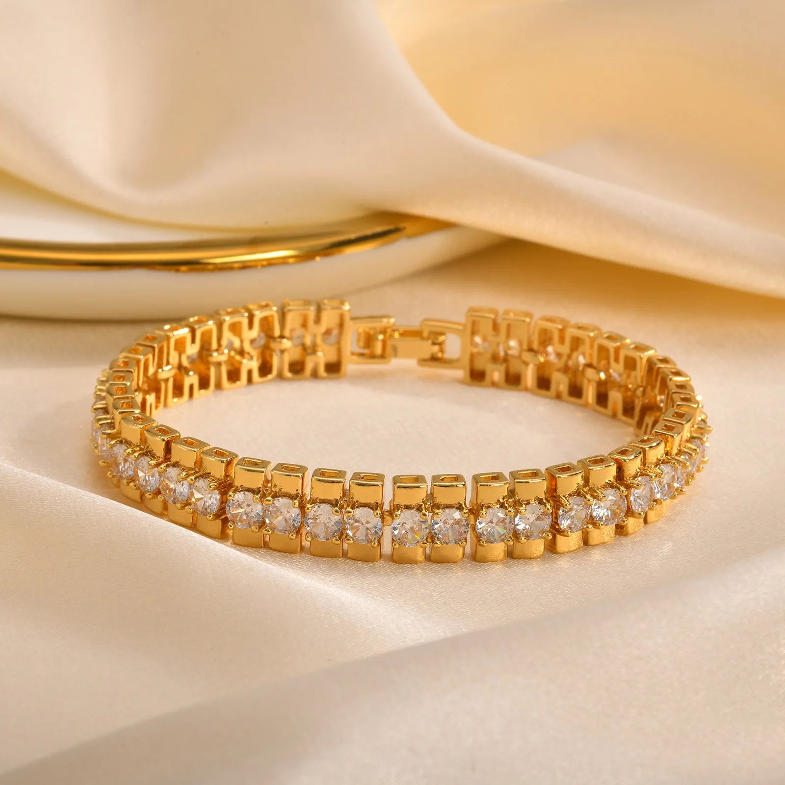 14K Gold Paperclip Chain Bracelet